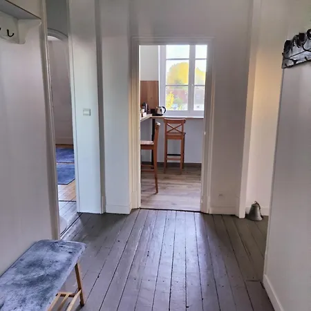 Large 5-bedroom 2 Floor 200 M2