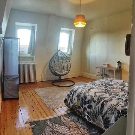 Apartment Large 5-bedroom 2 Floor 200 M2 Nemours